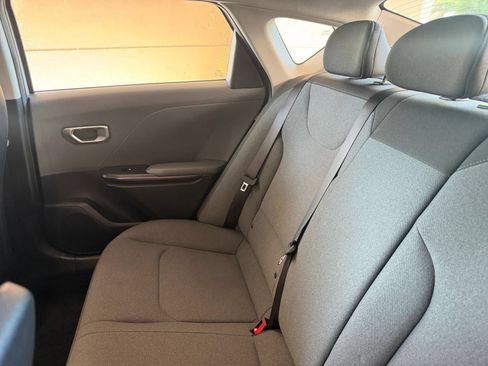 Used 2025 Kia K4 FWD image 35