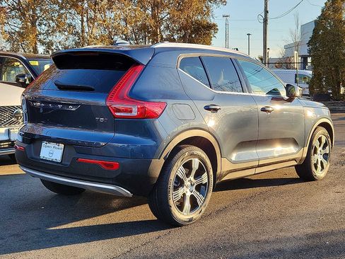 Used 2021 Volvo XC40 T5 Inscription w/ Protection Package Premier image 5