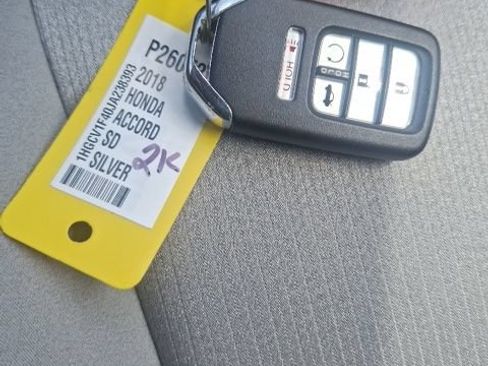 Used 2018 Honda Accord EX image 26