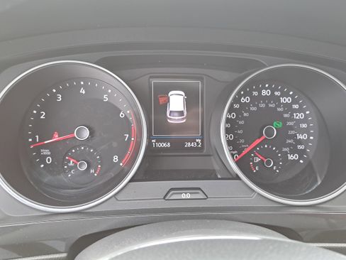 Used 2019 Volkswagen Tiguan SE FWD image 19
