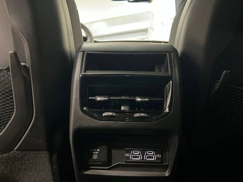 Used 2023 Jeep Grand Cherokee Laredo w/ Luxury Tech Group I AWD/4WD image 14