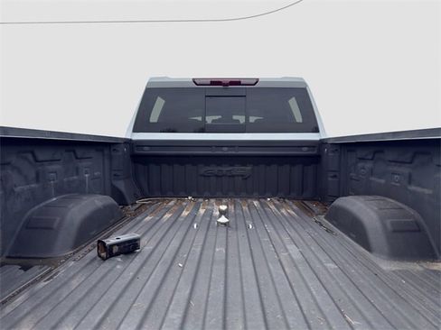 Used 2024 GMC Sierra 2500 AT4 w/ AT4 Preferred Package image 34