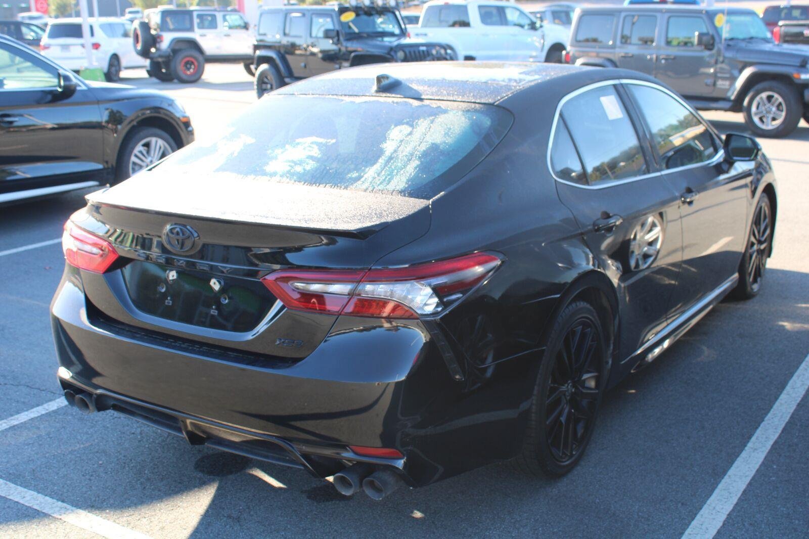 Used 2021 Toyota Camry XSE FWD image 4