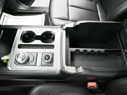 Used 2021 Ford Expedition XLT AWD/4WD image 16