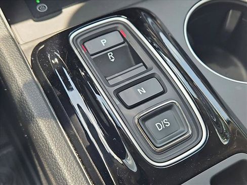 Used 2025 Honda Pilot Elite image 12