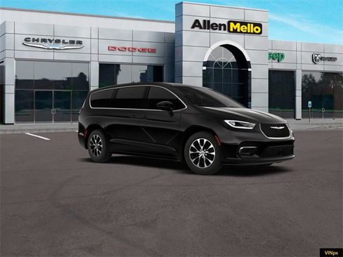 New 2026 Chrysler Pacifica Select image 11