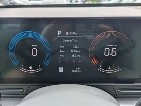 Used 2025 Hyundai Kona SEL AWD/4WD image 26