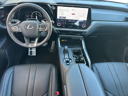 Used 2025 Lexus TX 500h AWD image 3