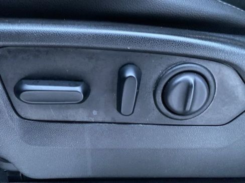 Used 2019 GMC Sierra 1500 SLT w/ SLT Premium Plus Package image 19