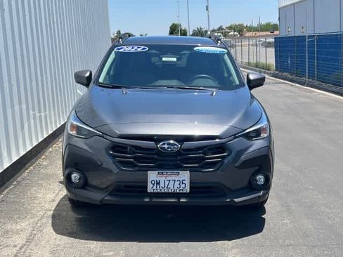Used 2024 Subaru Crosstrek 2.0i Premium AWD/4WD image 2
