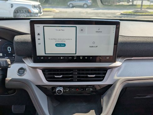 New 2025 Ford Explorer Active w/ Active Comfort Package image 16