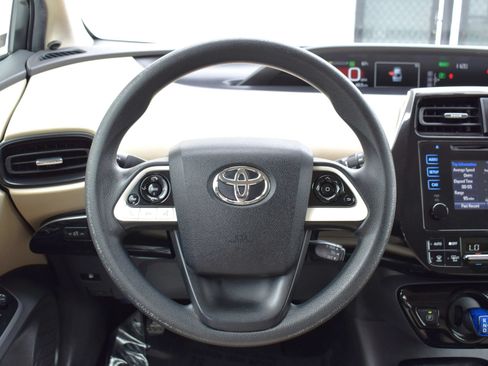 Used 2016 Toyota Prius Two FWD image 14