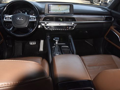 Used 2020 Kia Telluride SX w/ SX Prestige Package image 17