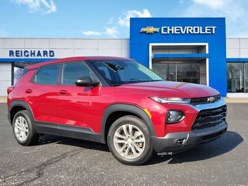Used 2021 Chevrolet TrailBlazer LS FWD image 1