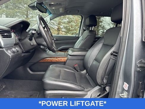 Used 2020 Chevrolet Suburban Premier image 6