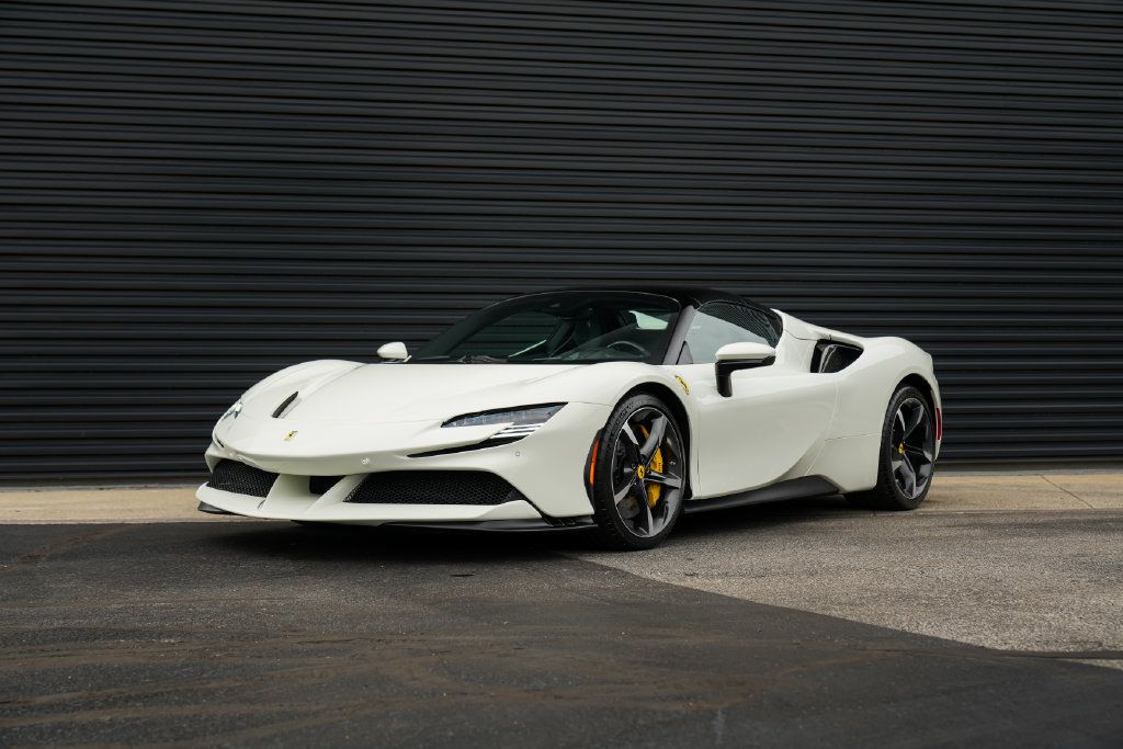 Used 2024 Ferrari SF90 Spider AWD/4WD image 1