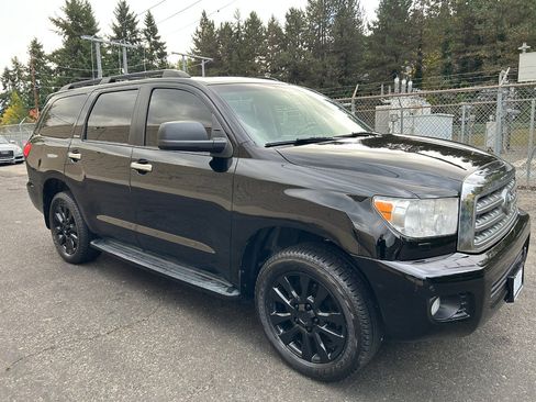 Used 2012 Toyota Sequoia Platinum image 3