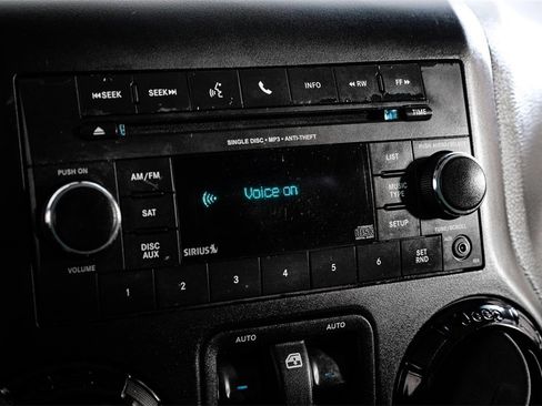 Used 2017 Jeep Wrangler Sahara image 22