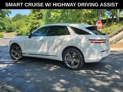 Used 2025 Genesis Electrified GV70 AWD/4WD image 3