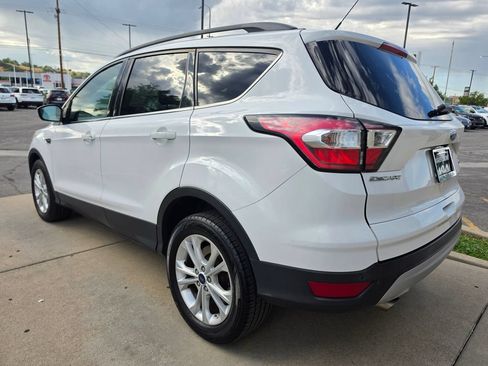 Used 2017 Ford Escape SE w/ SE Leather Comfort Package AWD/4WD image 7