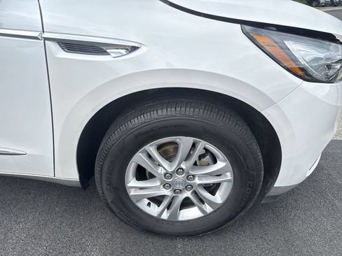 Used 2019 Buick Enclave Essence FWD image 20