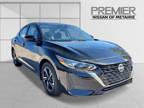 New 2025 Nissan Sentra SV image 2