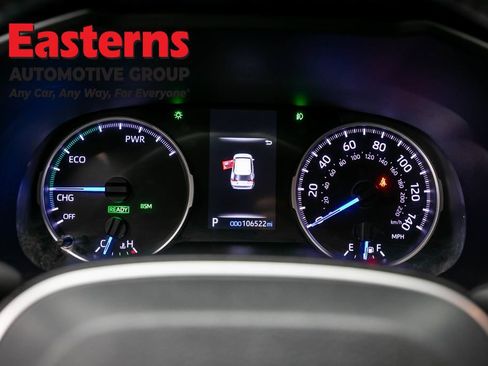Used 2021 Toyota RAV4 XLE w/ XLE Grade Weather Package AWD/4WD image 18