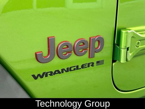Used 2026 Jeep Wrangler Unlimited Rubicon AWD/4WD image 17
