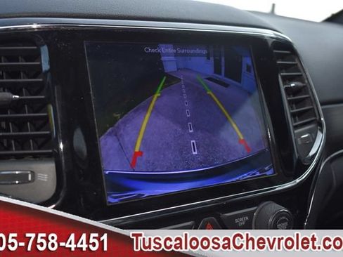 Used 2019 Jeep Grand Cherokee Limited w/ Luxury Group II RWD image 37