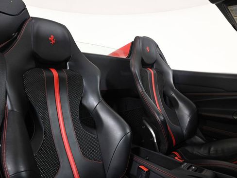 Used 2022 Ferrari F8 Tributo Base image 4