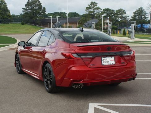 Used 2025 Toyota Camry XSE w/ Premium Plus Package FWD image 16