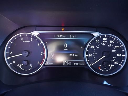 Certified 2025 Nissan Sentra SR w/ SR Premium Package image 20