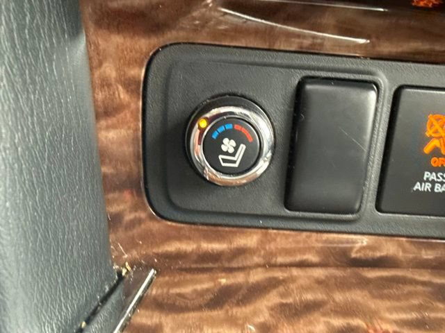 Used 2020 Nissan Armada Platinum RWD image 24