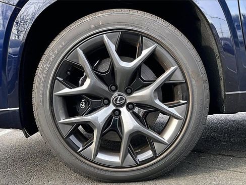 New 2025 Lexus TX 500h AWD image 12