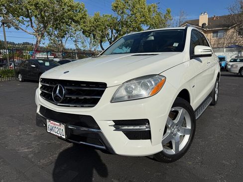 Used 2012 Mercedes-Benz ML 550 4MATIC image 1