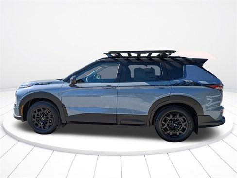 New 2026 Mitsubishi Outlander Trail Edition image 7