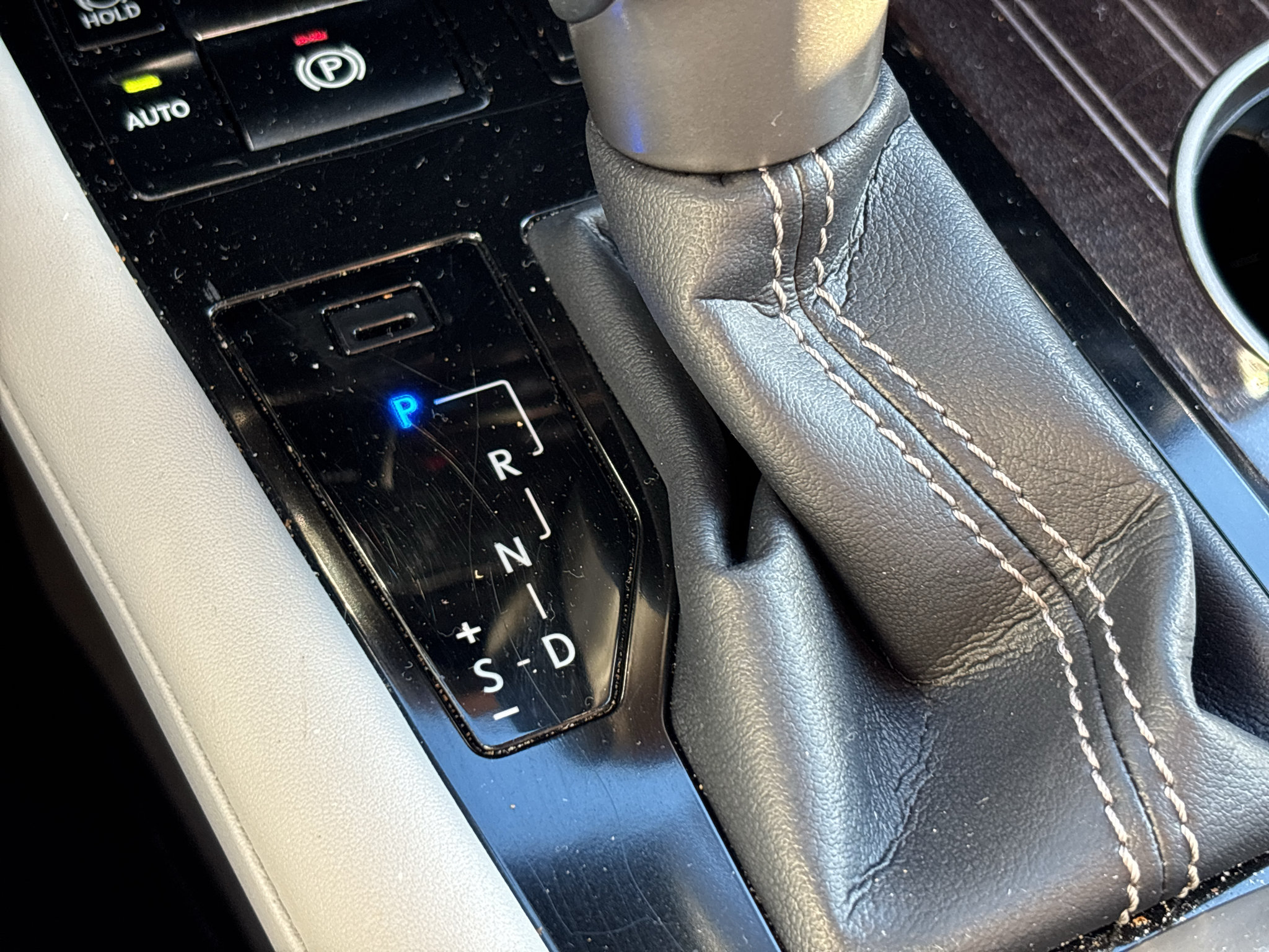 Used 2017 Lexus RX 350 FWD w/ Luxury Package image 27