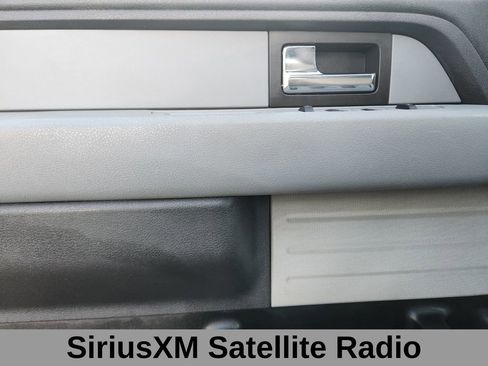 Used 2014 Ford F150 XLT w/ Equipment Group 302A Luxury image 8