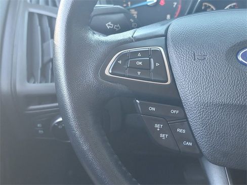 Used 2015 Ford Focus SE w/ Equipment Group 201A image 27
