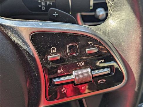 Used 2020 Mercedes-Benz C 300 4MATIC Sedan image 11