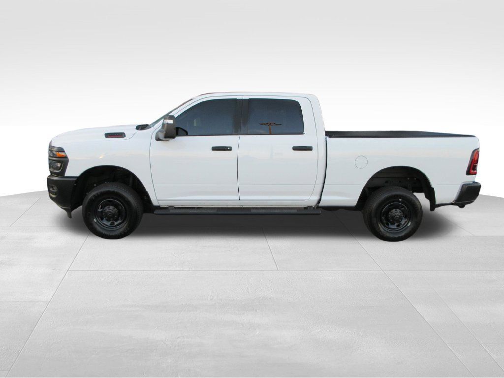 Used 2025 RAM 2500 Tradesman AWD/4WD image 2