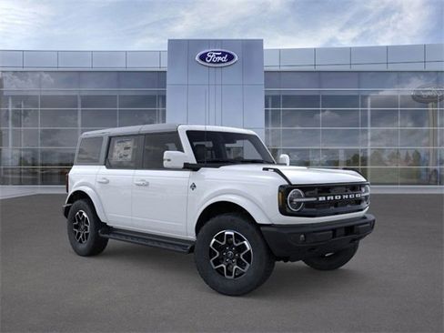 New 2025 Ford Bronco Outer Banks image 7
