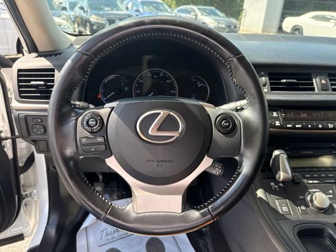 Used 2017 Lexus CT 200h w/ Accessory Package 2 FWD image 17