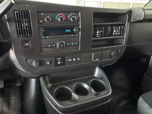 Used 2024 GMC Savana 2500 w/ Driver Convenience Package RWD image 15