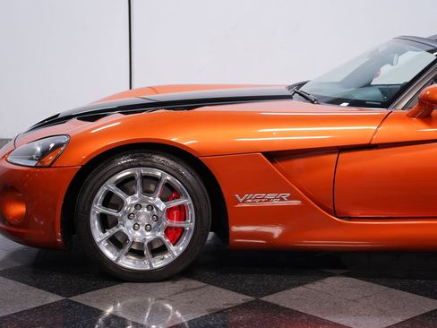 Used 2010 Dodge Viper SRT-10 image 21
