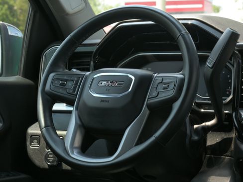 Used 2023 GMC Sierra 1500 SLE AWD/4WD image 19