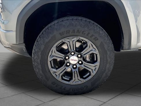 Certified 2024 GMC Canyon Elevation RWD image 11