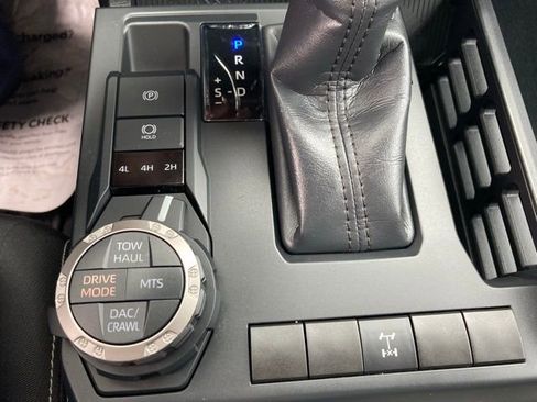 Used 2024 Toyota Tacoma TRD Off-Road image 35