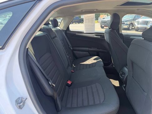 Used 2020 Ford Fusion SE FWD image 35