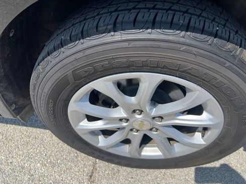 Used 2020 Chevrolet Equinox LT FWD image 12